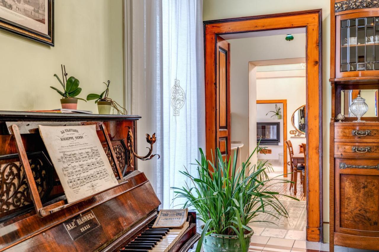 Bed and Breakfast Palazzo Stunis - Dimora Di Charme Ostuni Zewnętrze zdjęcie