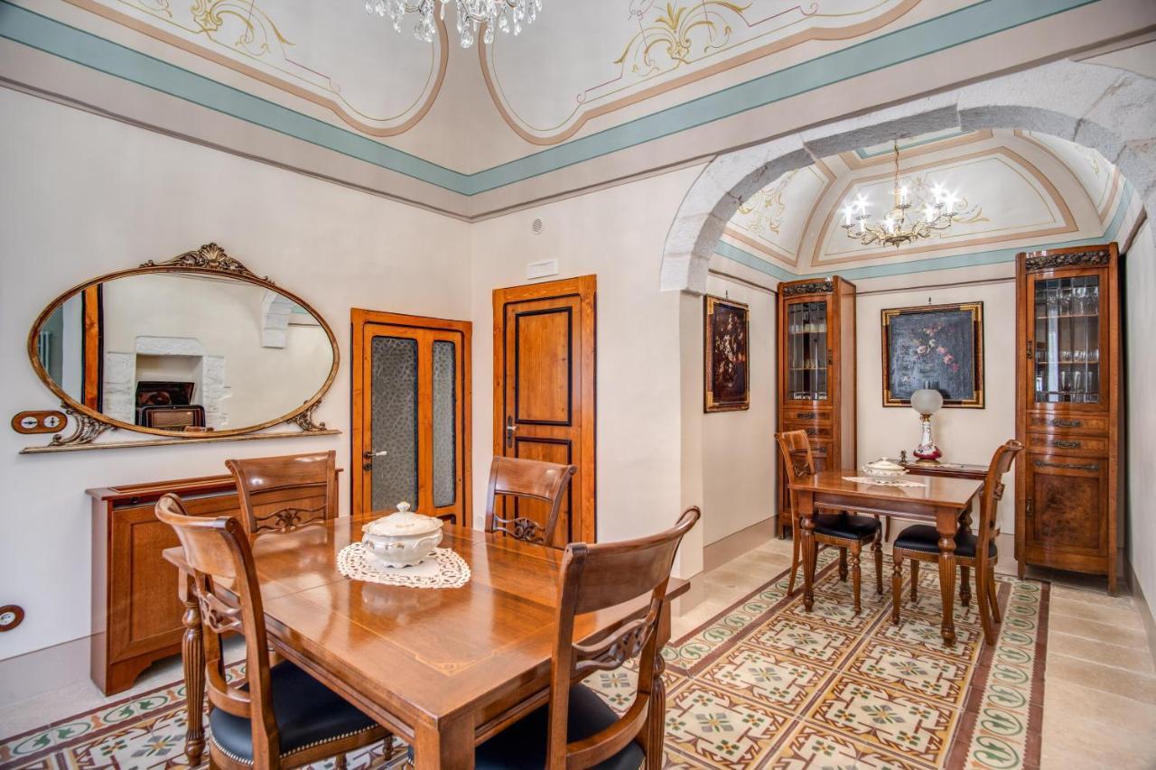 Bed and Breakfast Palazzo Stunis - Dimora Di Charme Ostuni Zewnętrze zdjęcie