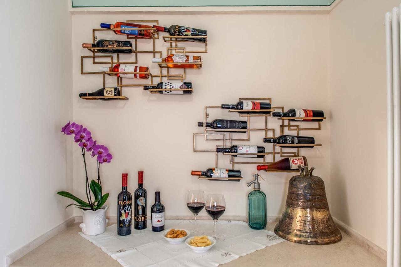Bed and Breakfast Palazzo Stunis - Dimora Di Charme Ostuni Zewnętrze zdjęcie