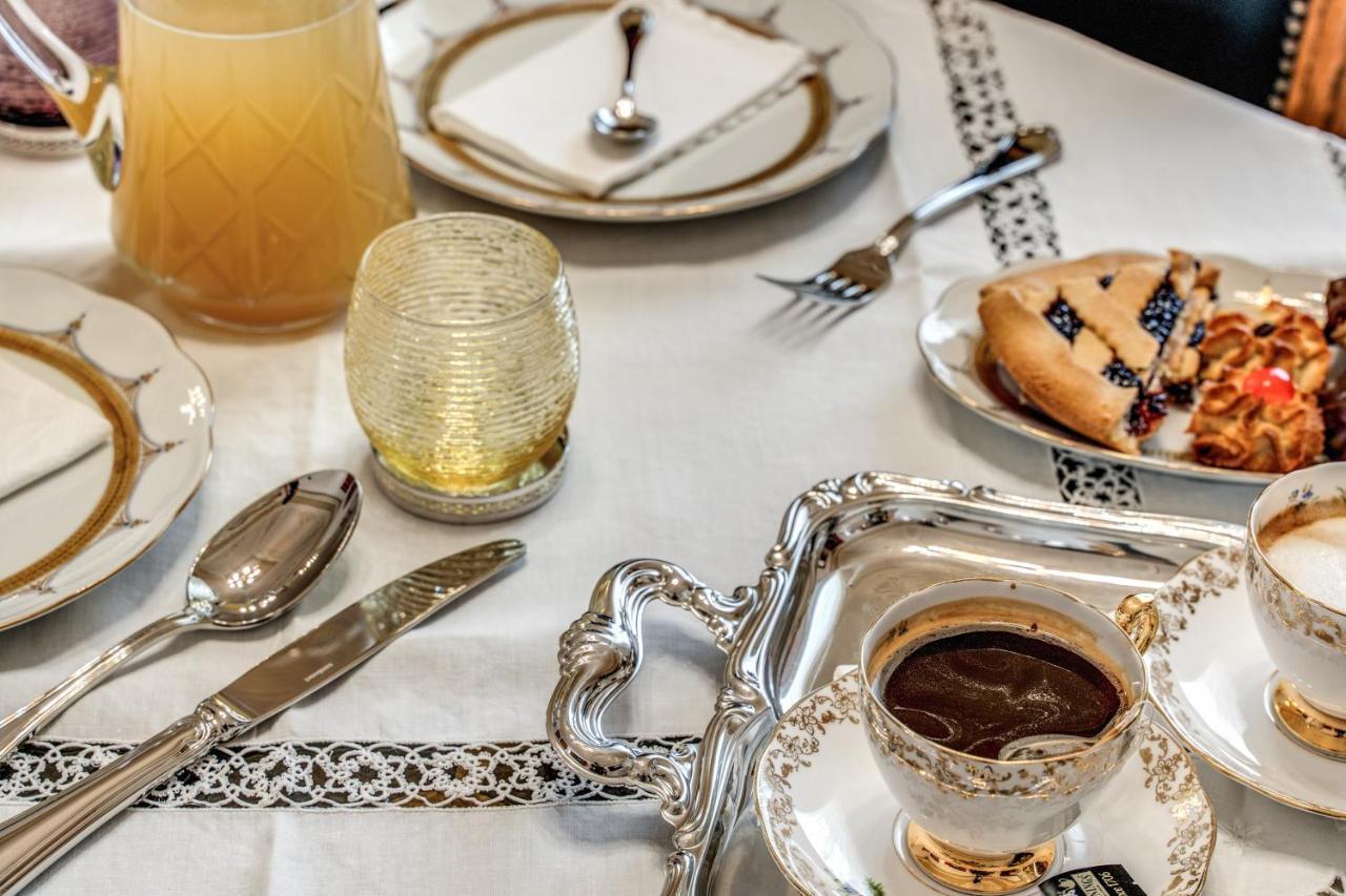 Bed and Breakfast Palazzo Stunis - Dimora Di Charme Ostuni Zewnętrze zdjęcie