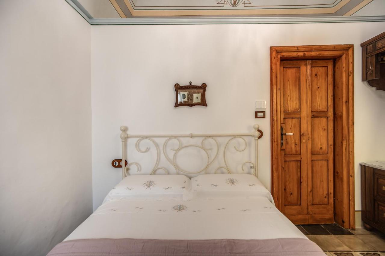 Bed and Breakfast Palazzo Stunis - Dimora Di Charme Ostuni Zewnętrze zdjęcie