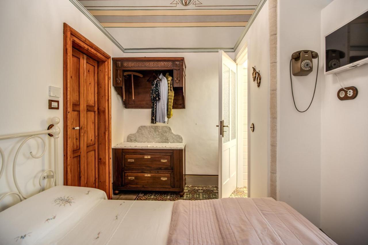 Bed and Breakfast Palazzo Stunis - Dimora Di Charme Ostuni Zewnętrze zdjęcie