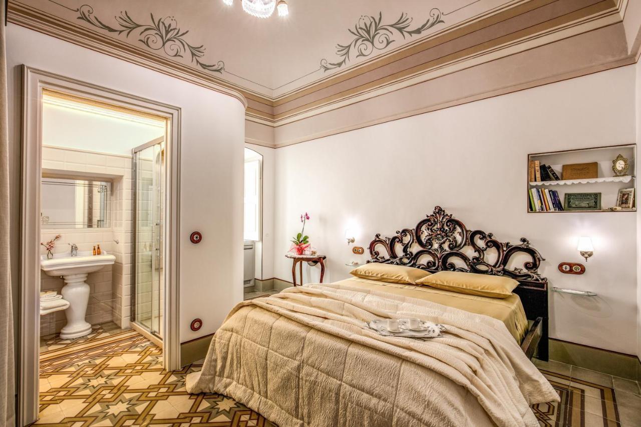 Bed and Breakfast Palazzo Stunis - Dimora Di Charme Ostuni Zewnętrze zdjęcie