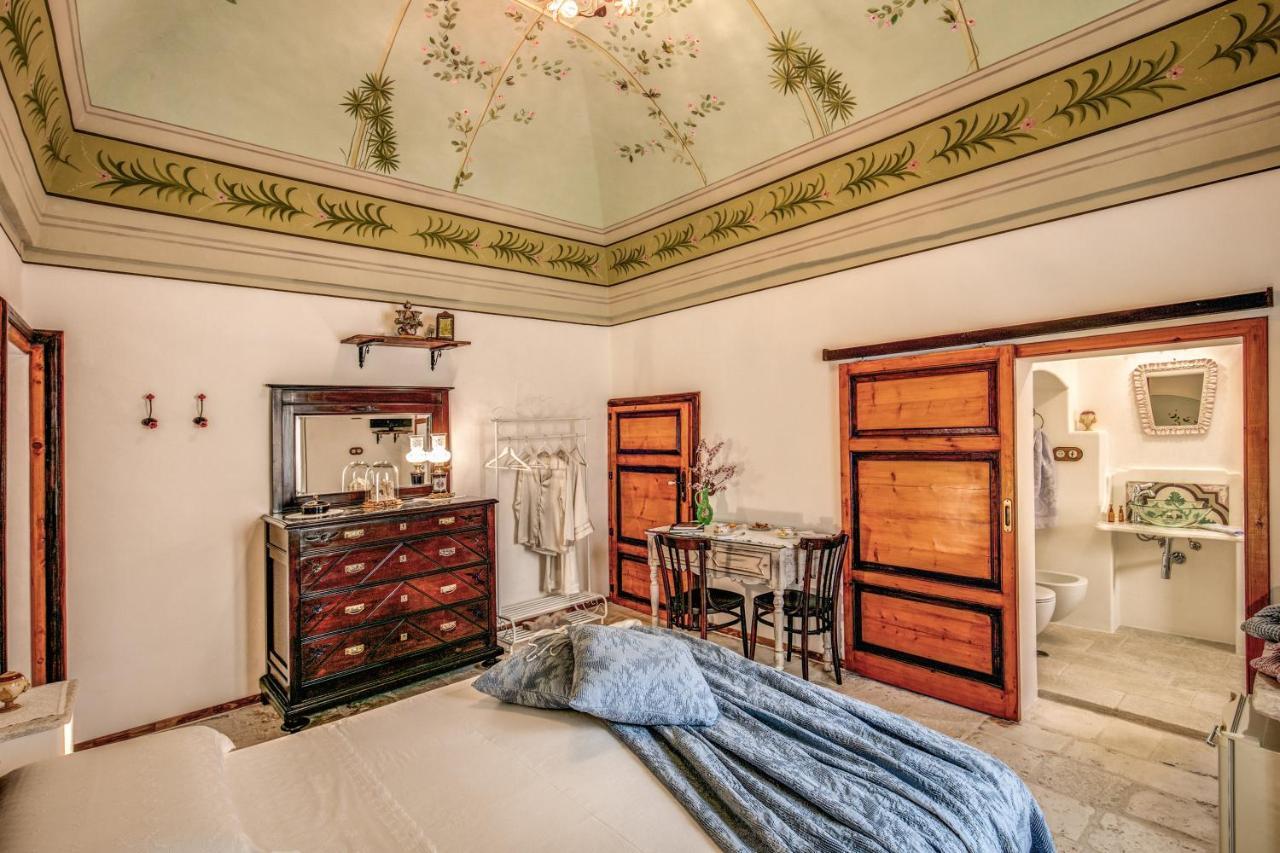 Bed and Breakfast Palazzo Stunis - Dimora Di Charme Ostuni Zewnętrze zdjęcie
