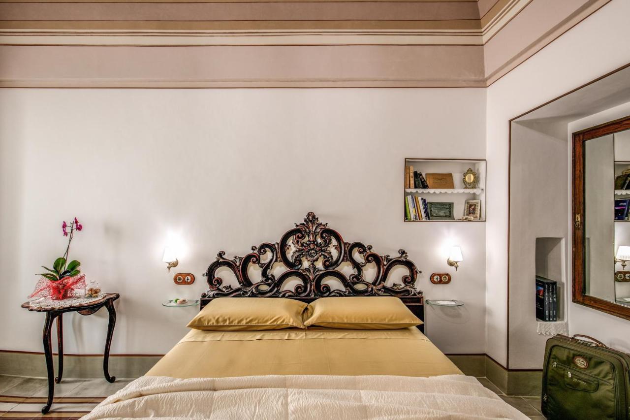Bed and Breakfast Palazzo Stunis - Dimora Di Charme Ostuni Zewnętrze zdjęcie
