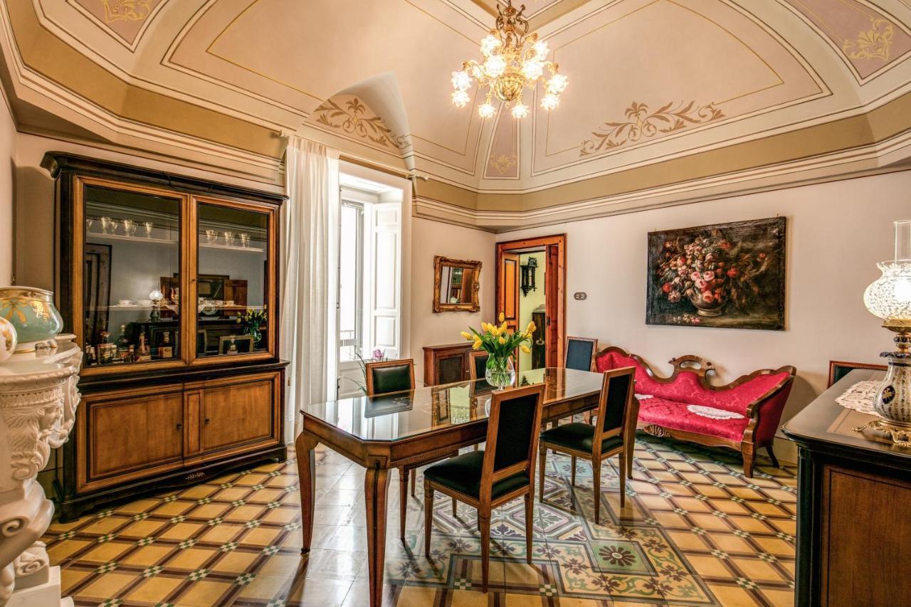 Bed and Breakfast Palazzo Stunis - Dimora Di Charme Ostuni Zewnętrze zdjęcie